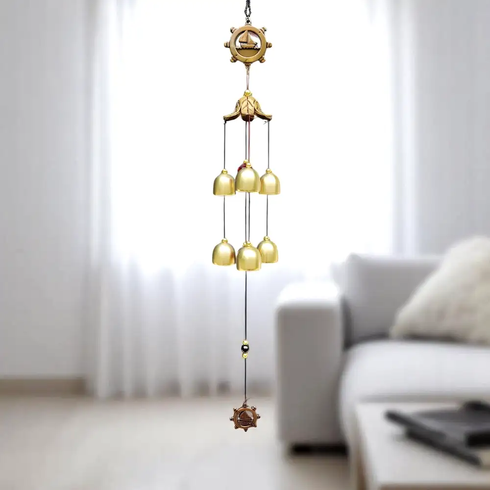 Clopoței de vânt din metal și lemn