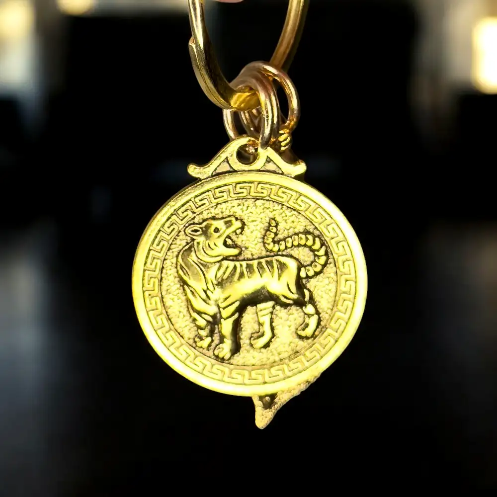 Breloc zodia Tigru cu Wu Lou