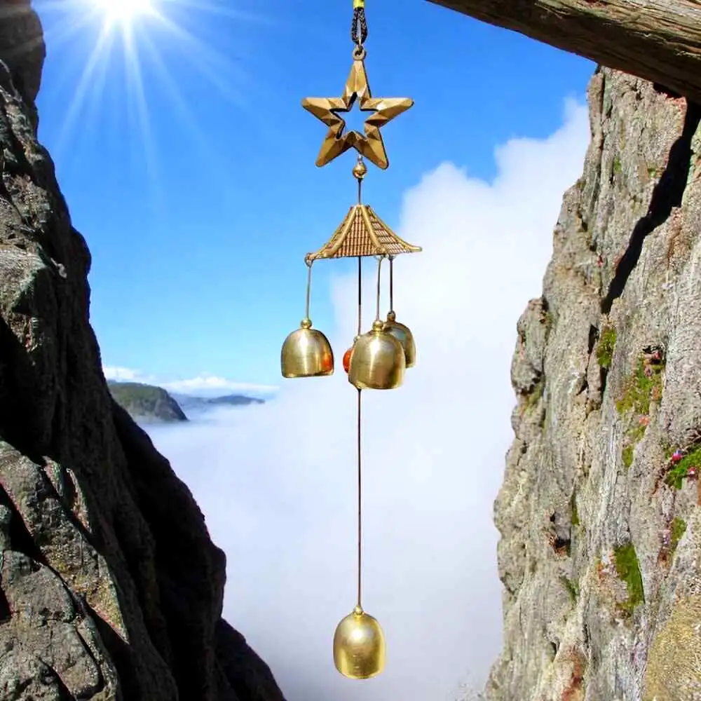 Clopoței de vânt cu stea strălucitoare și pagodă