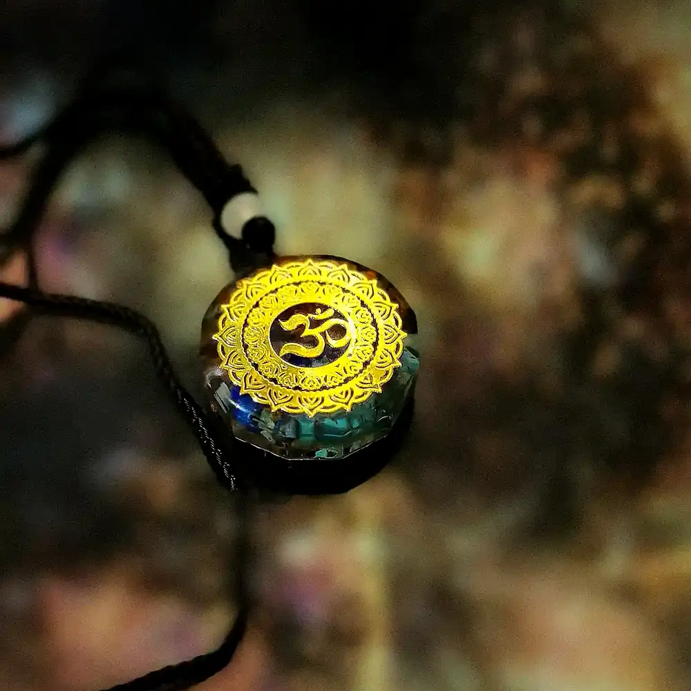 Colier 7 chakre cu semnul sacru Om