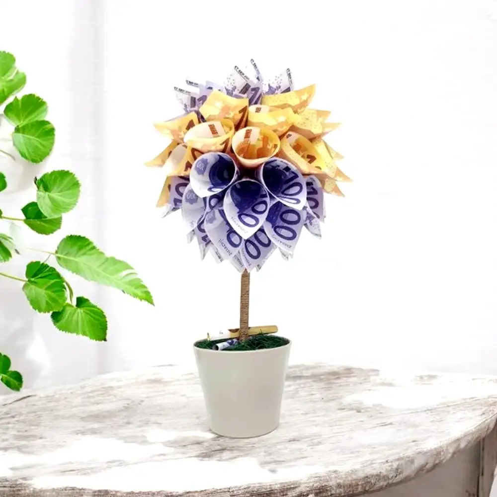 Copac cu bani Euro