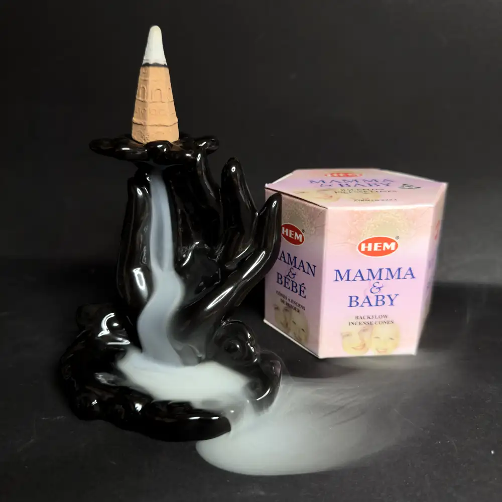 Fantana Lotus în Mână