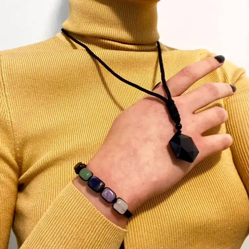 Set cadou colier piatră stea 6 colțuri obsidian și brățară 7 chakre pătrat