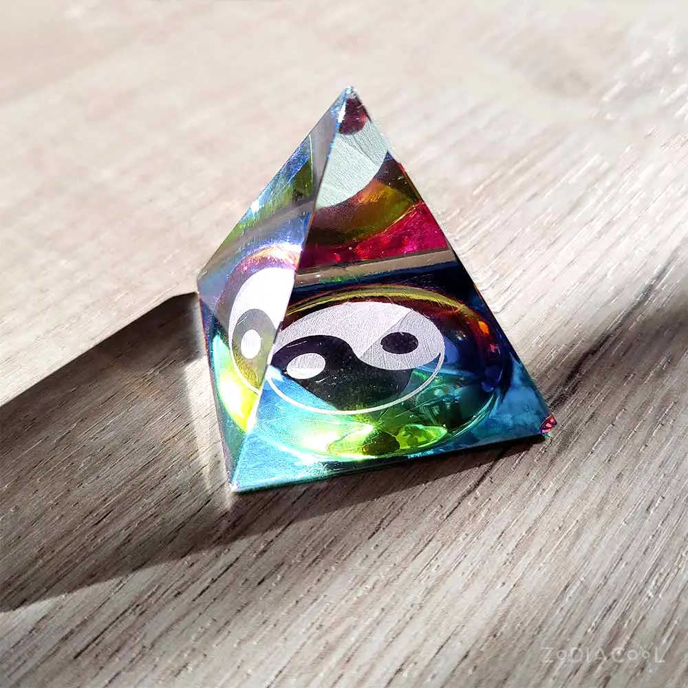 Peace of mind I need Testify Piramida din cristal cu simbolul Yin Yang, multicolor, simbol al  echilibrului | Zodiacool