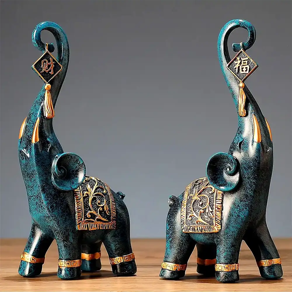 Set 2 elefanți cu trompa în sus