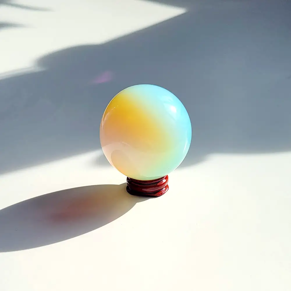 Sfera Opal