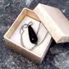 Pandantiv Onix, piatra siguranței și a încrederii, cristal natural în formă de picătură negru 30 cm 