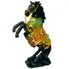 Statuie cal negru cu șa aurie, în două picioare, 19 cm
