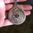 Pandantiv 8 simboluri norocoase, amuletă feng shui de atragerea bunăstării, colier cu șnur unisex argintiu