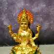 Zeita bogatiei Lakshmi, remediu Feng Shui bani si spor in casa si la munca, statueta Laxmi auriu