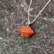 Pandantiv Piatra Soarelui, piatra personalității și a protecției, cristal natural în formă hexagonală maro 25 cm