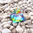 Piramida din cristal cu simbolul Yin Yang, multicolor, simbol al echilibrului 