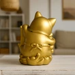 Pisica Maneki Neko pe pepite