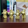 4 Bufnițe înțelepte pentru succes profesional și studiu, obiect decor pentru birou sau living, rășină aurie 5.5 cm