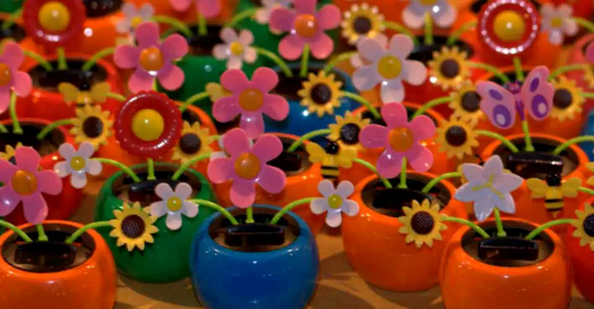 Flori artificiale în casă – de ținut sau de aruncat plantele de plastic?