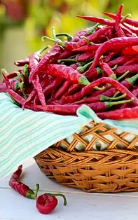 Ardeiul iute – ce este capsaicina și cum te poate ajuta să slăbești