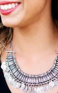 Cu ce sa te imbraci in luna Iunie 2020, pentru a atrage adevarate povesti de dragoste