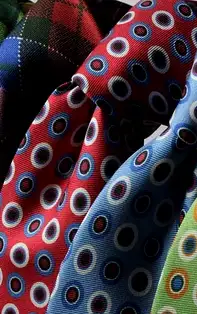 Cu ce sa te imbraci in luna Martie 2020, pentru a dizolva tensiunile care stau sa explodeze