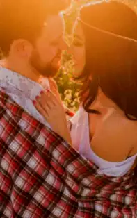 Ești îndrăgostit de o femeie RAC? Iată cum o poți cuceri iremediabil!