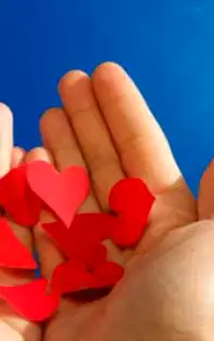 Cum să atragi dragostea folosind 3 amulete binecunoscute