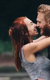 Cum să cucerești pe cineva în 10 minute. Trucuri simple pentru povestea de dragoste la care visezi!