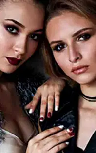 Cum să te comporți cu o femeie din fiecare zodie pentru a o cuceri