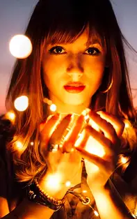 Știai că ghicind în palmă poți evalua caracteristici personale și evenimente viitoare?