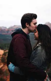 SEPTEMBRIE – Iubirea plutește în aer pentru unele zodii și scandalurile amoroase pentru altele