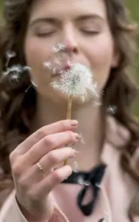 Iubeste-te pe tine! 15 afirmatii pozitive care te ajuta cand te indoiesti