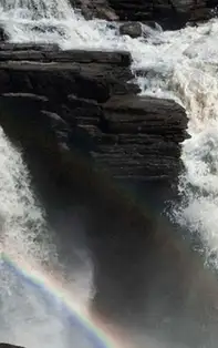 Vine, vine primăvara! Descoperă cea mai frumoasă legendă a curcubeului