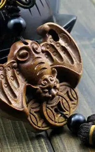 Ce simbolizează liliacul în cultura chineză?