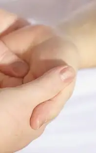 Linia căsătoriei îți dezvăluie norocul în dragoste