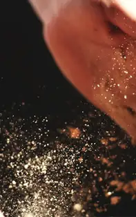  Încredere și șansa de a avea succes. Tu cât de norocos ești în funcție de Linia Soarelui?