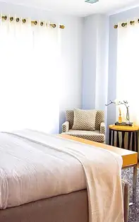 Vrei o viata linistita? Pune in practica aceste idei feng shui in dormitor!