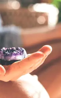 Meditația cu cristale: Cum poți obține o stare de bine în fiecare zi
