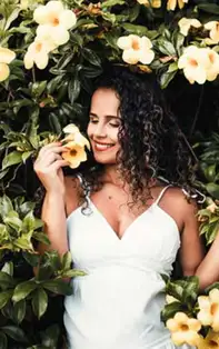 Floriile – Nu te-ai fi gândit ce nume derivă din lacrimile Evei și care este nimfa cu nume de floare