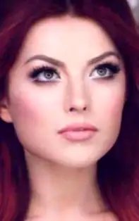 Numerologie VIP: Elena Gheorghe, o cântăreață de succes, o mamă model