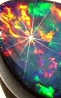 Opalul aduce fericire sau nenorocire? 