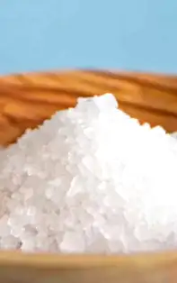 Remediu cu apă sărată pentru a ne proteja de ghinion, boală sau certuri