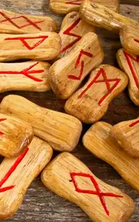 Înțelepciunea germanică: descoperă talismanul sacru pentru fiecare zodie