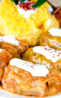 Rețetă de sarmale de porc şi vită în foi de varză