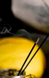 Beneficiile bețișoarelor parfumate. Cum să le foloșești pentru starea ta de bine