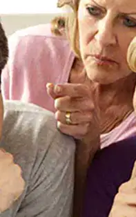 Nu te înțelegi cu mama soacră? Ghid rapid pentru a ocoli situațiile nepotrivite