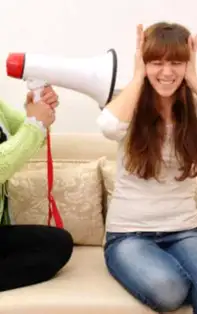 Ferește-te cât poți de ele, pentru că sunt cunoscute ca cele mai rele soacre din zodiac!