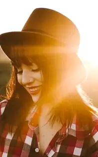 Oricat de grea ar fi situatia, ele pot trece peste – despre zodii diplomate