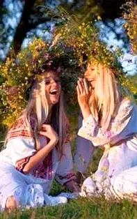 Nu te certa cu nimeni de Rusalii! Iată tradiții, superstiții și obiceiuri