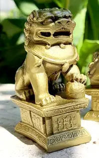 Atrage norocul cu amulete și talismane pentru zodia chinezească Câine