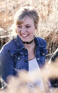 Zodiacul carismei: Top 3 zodii care atrag de la prima întâlnire