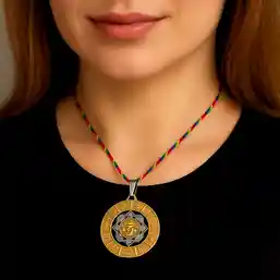 Amuleta puterii divine cu snur in culorile celor 5 elemente