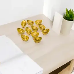 Imagine Pepita aurie din plastic